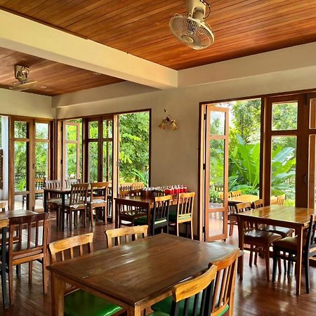 Riverhouse Resort Mae Sariang Exterior foto