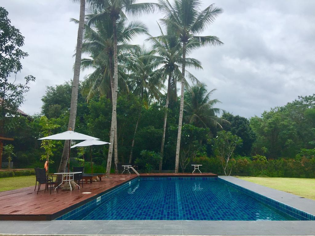 Riverhouse Resort Mae Sariang Exterior foto
