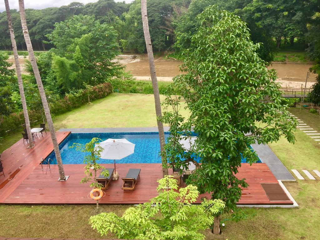 Riverhouse Resort Mae Sariang Exterior foto